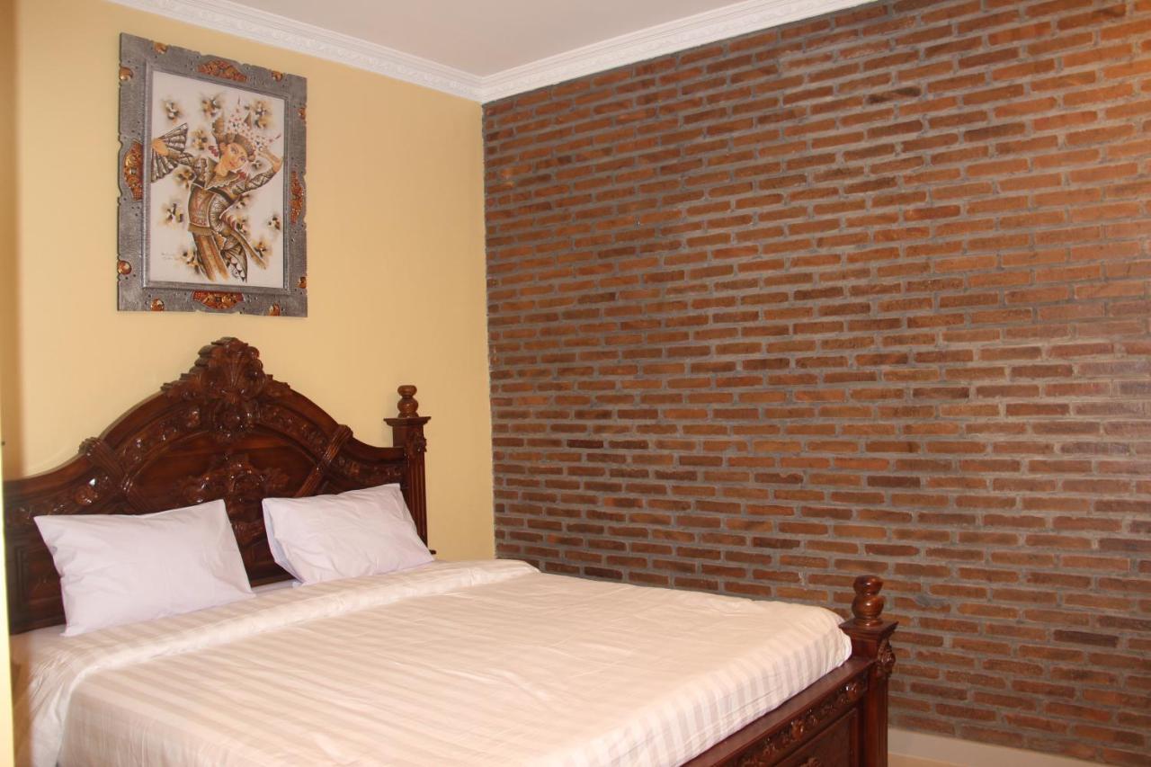The Garuda Homestay Sanur Buitenkant foto